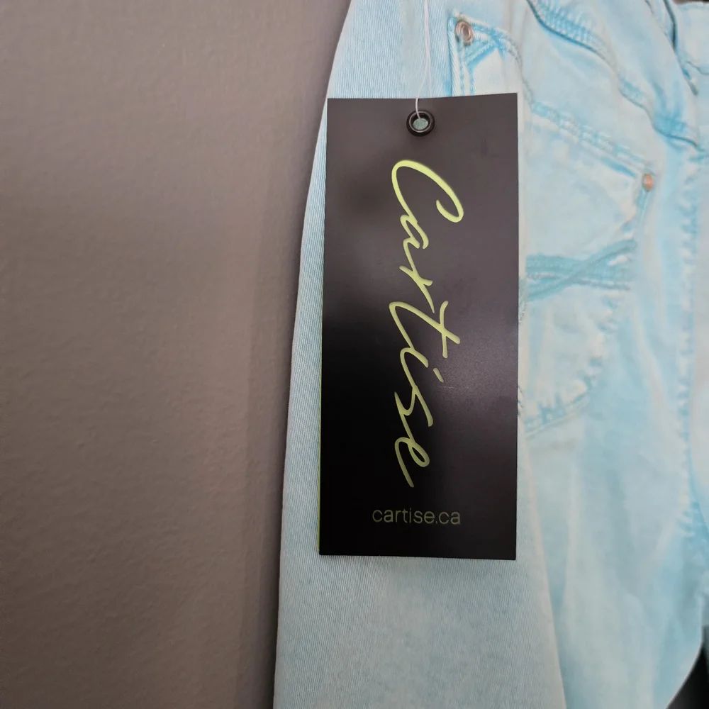 Casual Light Blue Wash Denim Women's  Straight-Leg Pants. Measurememts In Desc - Picture 7 of 8